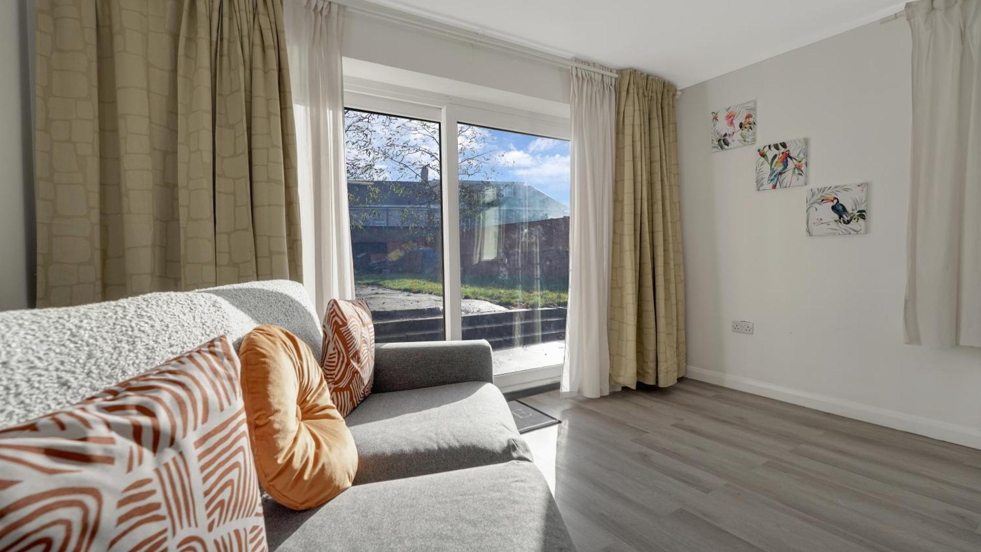 Place To Stay In Longbridge Barking  Exteriör bild